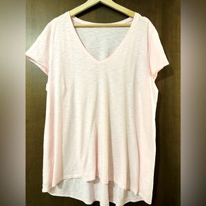 Lilly Pulitzer Light Pink Etta V-Neck Short Sleeve T-Shirt XL